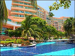 Fiestamericana Grand Coral Beach Hotel